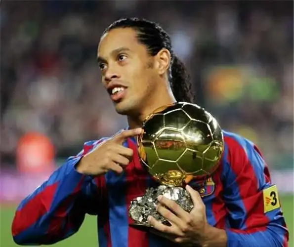 凭借坚韧不 凭借坚韧不