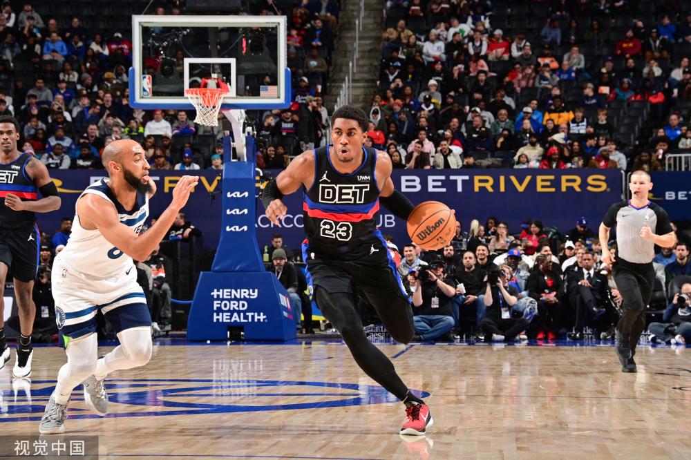 拥有伊东纯 拥有伊东纯